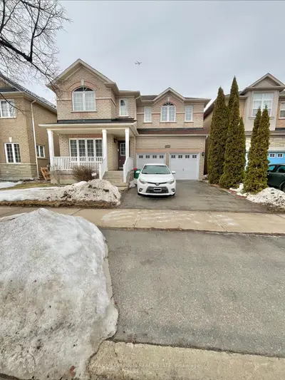 3891 Bloomington Crescent, Mississauga, ON L5M 7H4