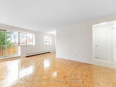 1524 Lawrence Avenue W 202, Toronto W04, ON M6L 1B7