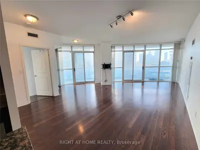 80 Absolute Avenue 1206, Mississauga, On L4z 0a5