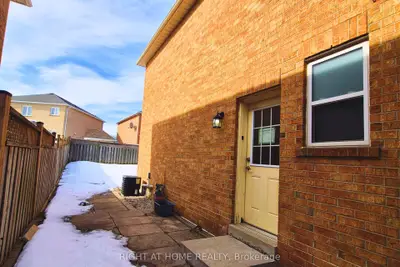 347 Bristol Road W BSMT, Mississauga, ON L5R 3R7