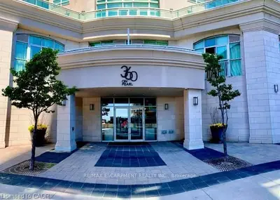 360 Pearl Street 403, Burlington, ON L7R 1E1