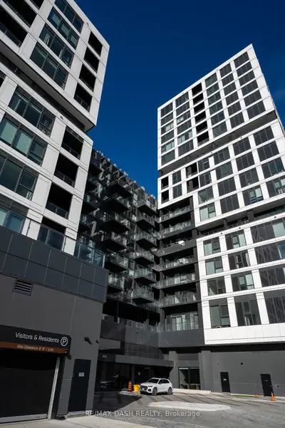 1007 The Queensway Avenue 901, Toronto W08, On M8z 0h4