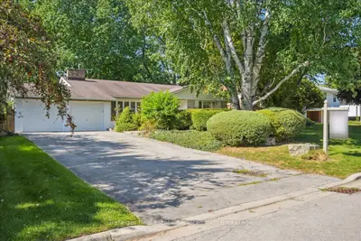 180 Tracina Drive, Oakville, On L6l 4b7