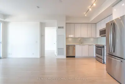 10 Park Lawn Road 1110, Toronto W06, ON M8V 0H9