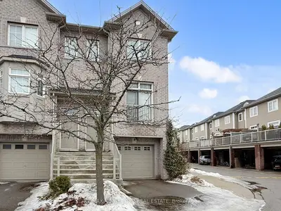115 Piggott Mews Drive, Toronto W04, ON M9N 0A4