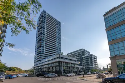 251 Manitoba Street 103, Toronto W06, On M8y 0c7