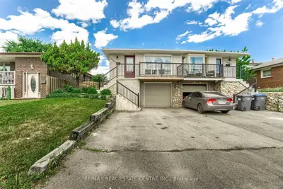 3385 Ellengale Drive #upper, Mississauga, On L5c 1z5
