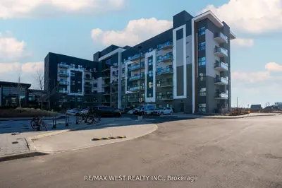 102 Grovewood Common 133, Oakville, ON L6H 0X2