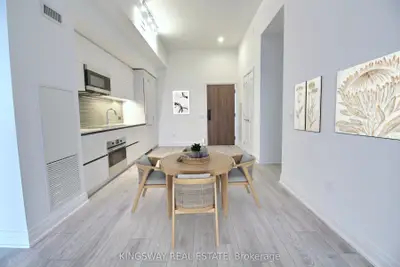 21 Park Street E 708, Mississauga, On L5g 1l7