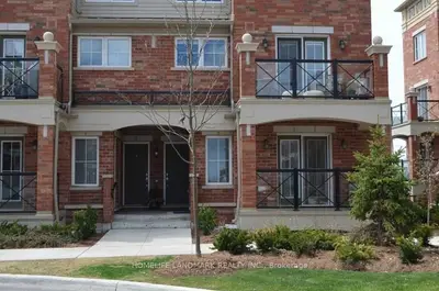 2496 Post Road 1, Oakville, ON L6H 0K1
