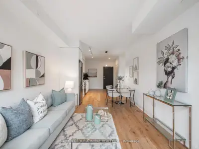 #218 293 The Kingsway, Toronto W08, ON, M6S 3V4