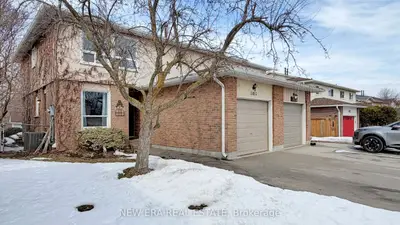 3103 Autumn Hill Crescent, Burlington, On L7m 1z3