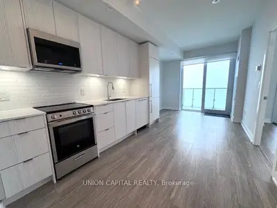 4130 Parkside Village Drive 3207, Mississauga, On L5b 3m8