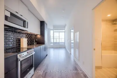285 Dufferin Street 512, Toronto W01, On M6k 1z7