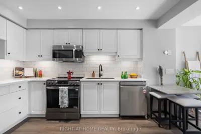 2088 Leanne Boulevard 41, Mississauga, ON L5K 2S7