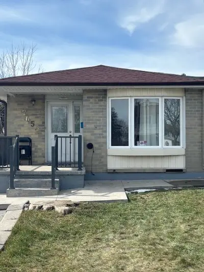 7650 Priory Crescent, Mississauga, ON L4T 3H5