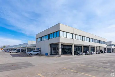 6645 Tomken Road B, Mississauga, ON L5T 2C2