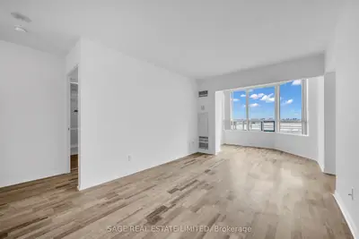 135 Hillcrest Avenue 1016, Mississauga, On L5b 4b1