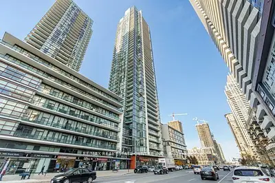 4070 Confederation Pkwy Parkway 3310, Mississauga, ON L5B 0E9