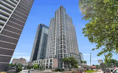 5 Mabelle Avenue 2436, Toronto W08, ON L5N 4J9