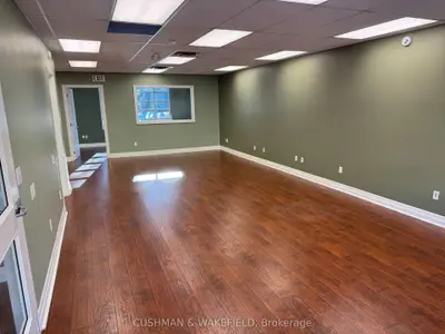 1464 Cornwall Road 9-10, Oakville, On L6j 7w5