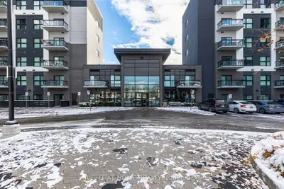 102 Grovewood Common 109, Oakville, ON L6H 0X2
