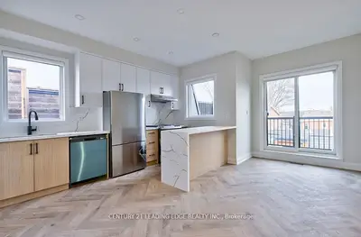 53 Boon Avenue 3, Toronto, On M6e 3z2