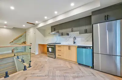 53 Boon Avenue Unit #2, Toronto, On M6e 3z2