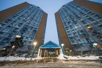 35 Trailwood Drive 1112, Mississauga, On L4z 3l6