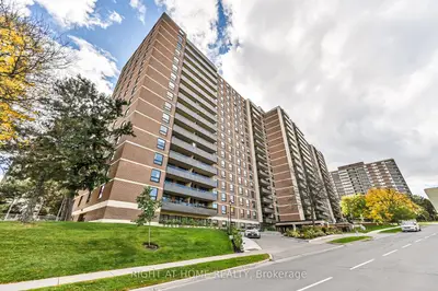 15 La Rose Avenue 1212, Toronto W09, ON M9P 1A7