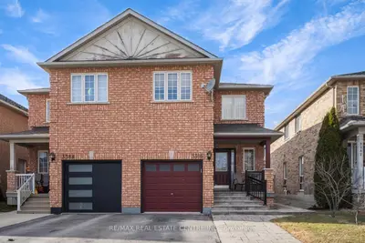 3386 Crimson King Circle, Mississauga, On L5n 8n1