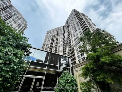 3880 Duke Of York Boulevard 2204, Mississauga, ON L5B 4M7