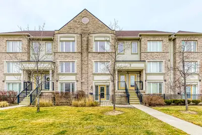2935 Hazelton Place 5, Mississauga, ON L5M 0S3