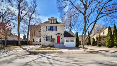 128 Chisholm Street, Oakville, On L6k 3j2