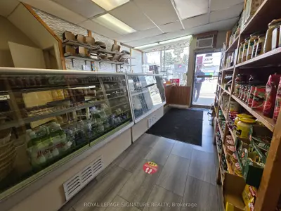 2783 Lake Shore Boulevard W 11, Toronto, On M8v 1h4
