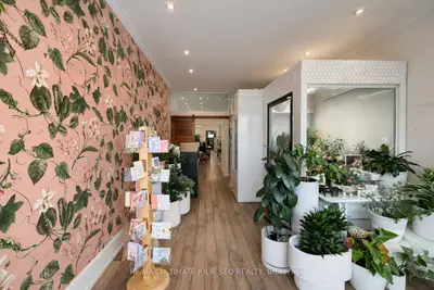 419 Jane Street Main, Toronto, On M6s 3z7