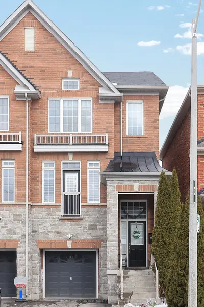 38 Betty Nagle Street, Toronto W05, On M9m 0e2