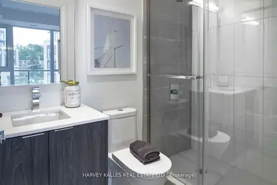#305 293 The Kingsway, Toronto W08, On, M9a 3a9