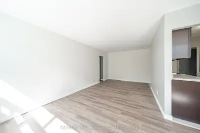 Condo Apartment in Burlington