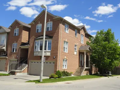 5980 Whitehorn Avenue #94, Mississauga, ON L5V 2Y4