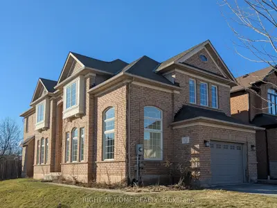 387 Grovehill Road, Oakville, ON L6H 6P3