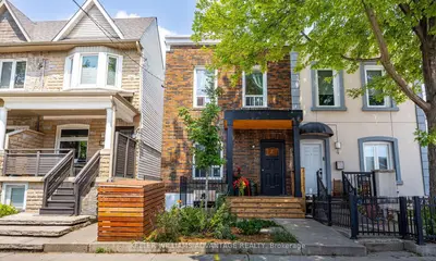 6 Melville Avenue Main, Toronto W02, ON M6G 1Y2