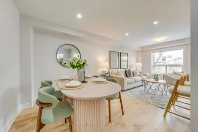 2350 Grand Ravine Drive 17, Oakville, On L6h 6e2