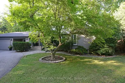 1391 Glenburnie Road UPPER, Mississauga, ON L5G 3C7