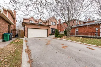 1928 Aldermead Road, Mississauga, On L5m 2z9