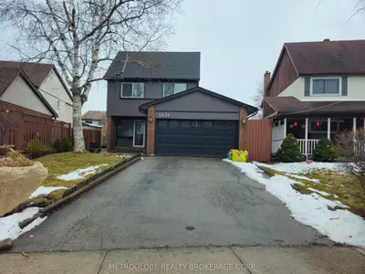 6824 Estoril Road, Mississauga, ON L5N 1N1