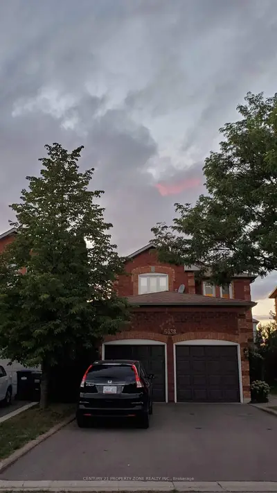 6638 Astro Court Upper, Mississauga, ON L5N 7J2