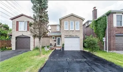 4154 Beacon Lane, Mississauga, On L5c 3v9