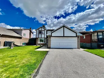 3304 BRANDON GATE Drive, Mississauga, ON L4T 2G4