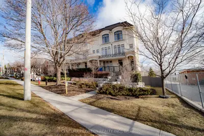 3071 Cawthra Road 5, Mississauga, On L5a 2x4